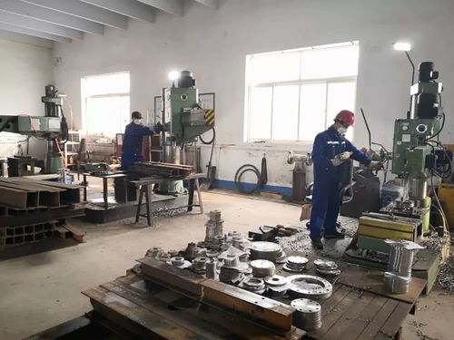 快遞員、外賣小哥、網約車司機、工廠員工與網絡工程人員的口罩供應現狀分析
